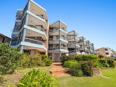 How To Select The Holiday Apartments In Sunshine Coast?